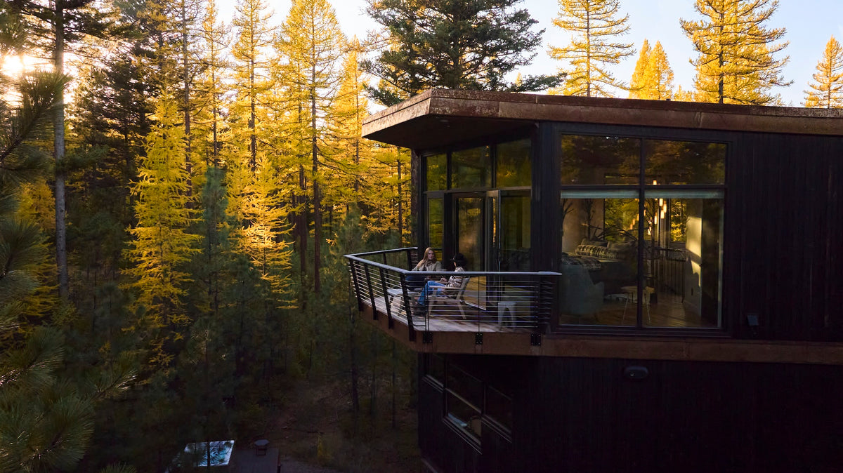 2025_River_TreeHaus_Fall_Jacques2933.jpeg__PID:98b9d6b5-cbc6-4955-af5b-0dc1e80a4ba2
